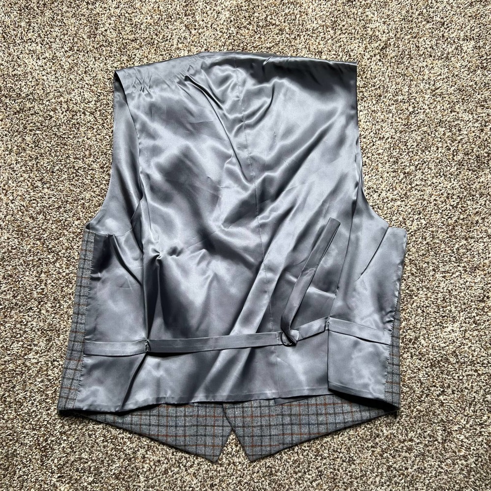 NWOT Brooks Brothers Madison Wool Windowpane Vest Lined Gray Brown Mens Size 48R - Picture 3 of 9